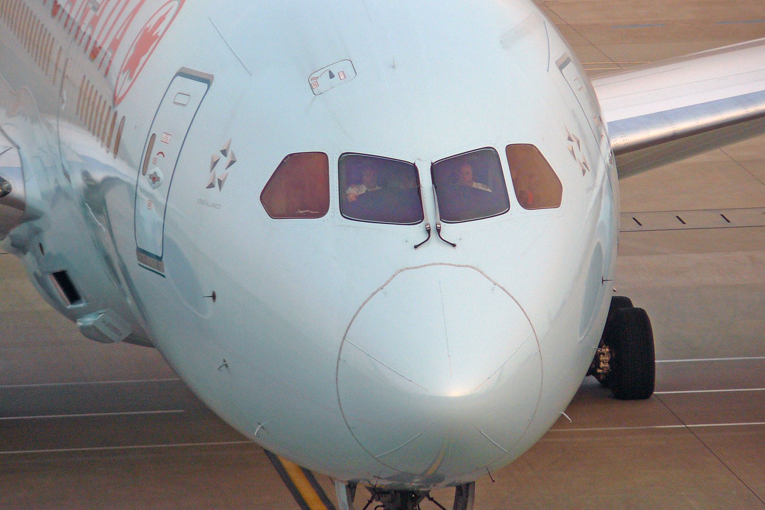 Shanghai Pudong Airport spotting report by Henry Tenby