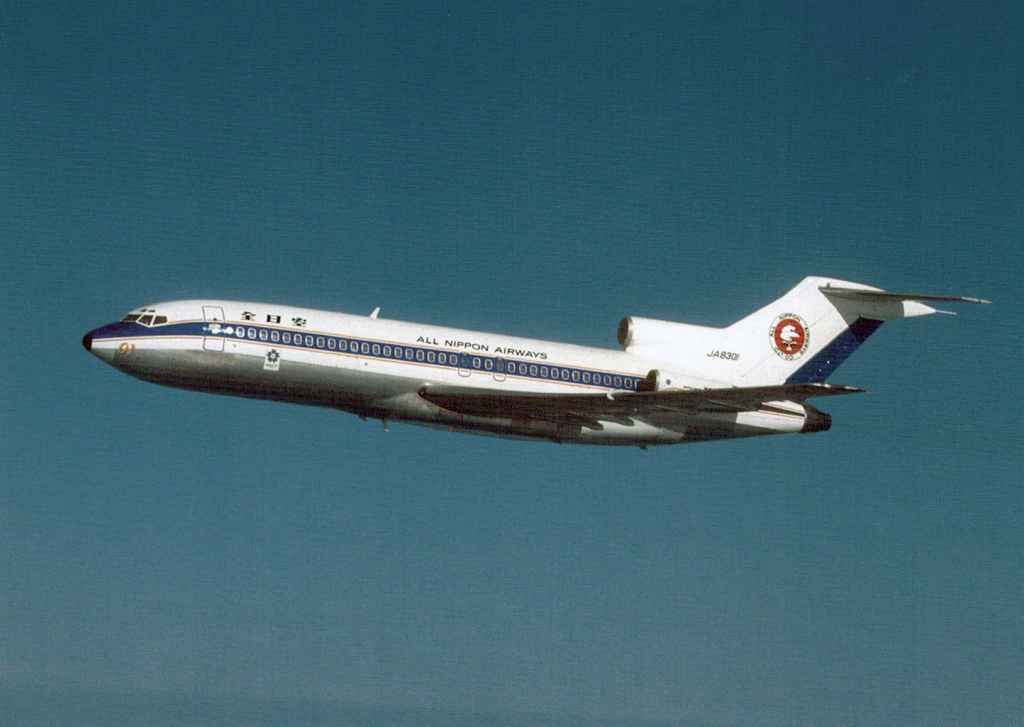 Stunning air-to-air view of All Nippon Airways Boeing 727-100 JA8301