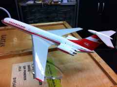 Interflug IL-62 DDR-SEG professional airline display model 1/100 scale Interflug IL-62 DDR-SEG professional airline display model 1/100 scale