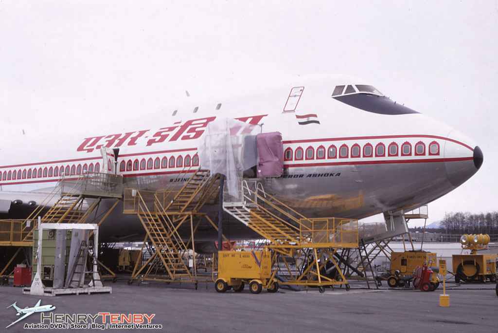 Air India Boeing 747-237B VT-EBD at Paine Field WA March 1971