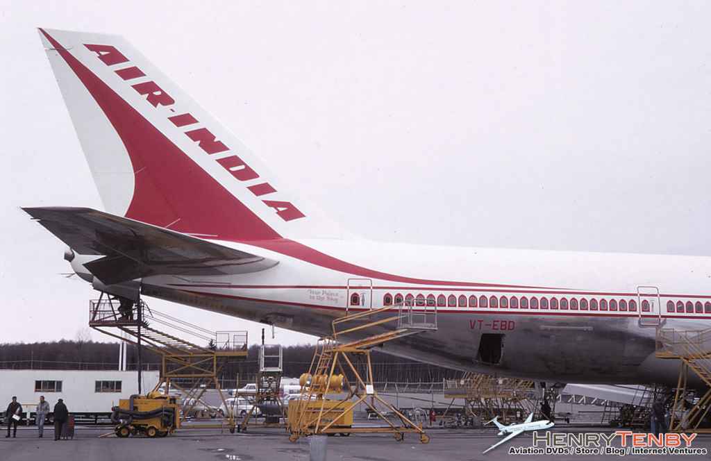 Air India Boeing 747-237B VT-EBD at Paine Field WA March 1971