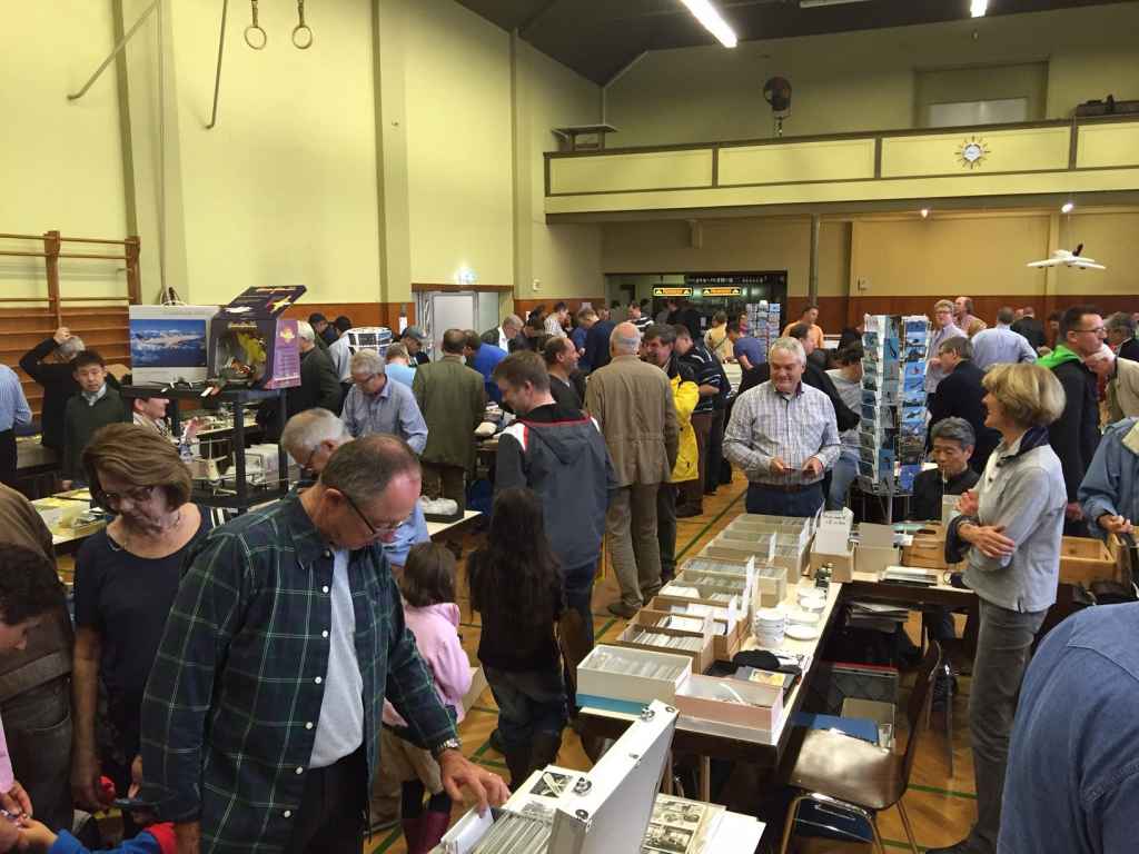 Main haul was always super busy at the Schwanheim 2015 airline collectibles show. on the Saturday.