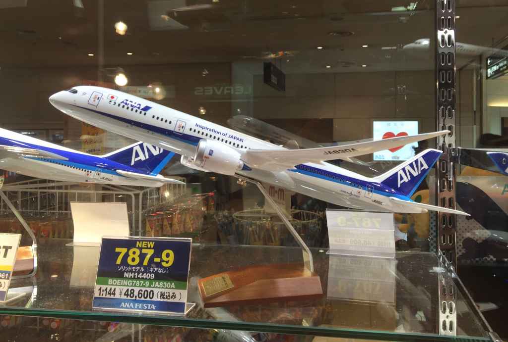 ANAPacmin787144scale at ANA FESTA shop Haneda