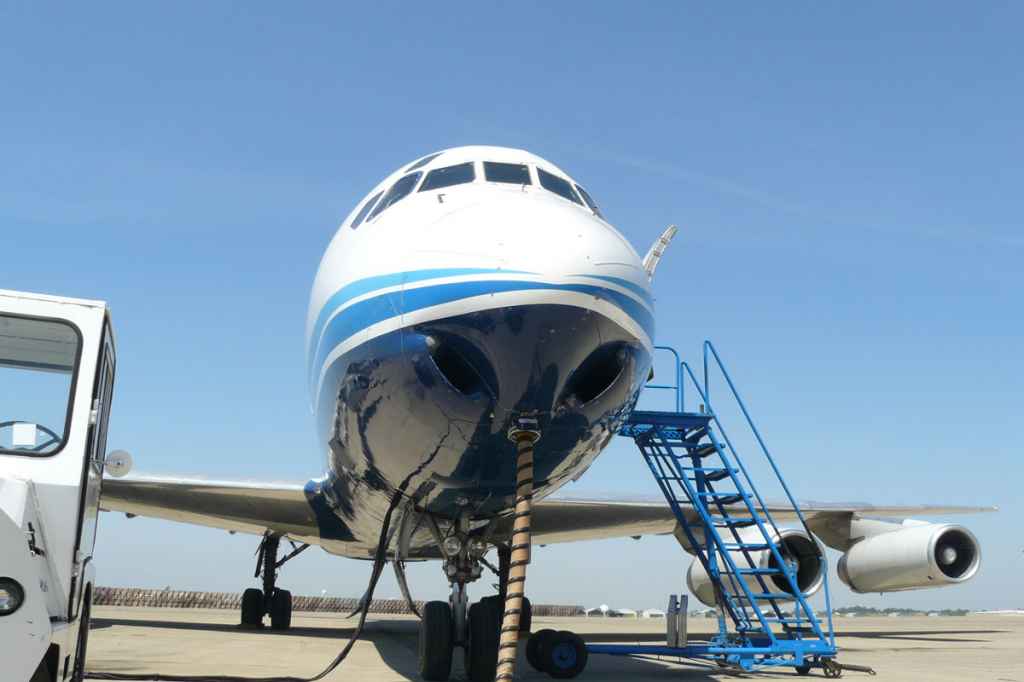Classic DC-8 view. Engines about to be started for one final time.