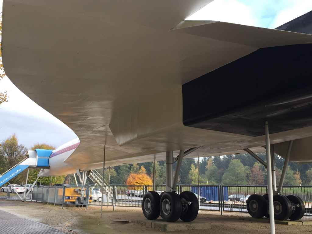 Under wing view of the late 1960s era static moc-up of the Concorde at the Hermeskeil aviation museum in Germany. Note the structural supports to keep the heavy wing sections in place.