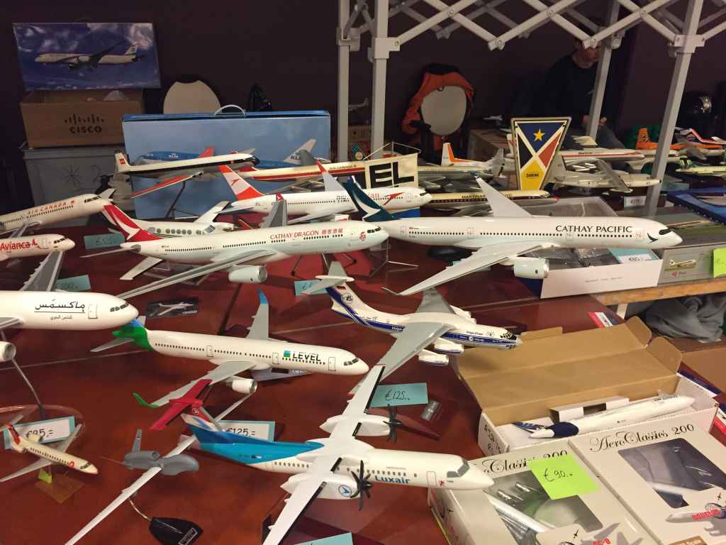 Another selection of budget priced value models from the modern era offered for sale at the 2019 Amsterdam Aviation Fair. These entry level models are ideal for new collectors entering the hobby.