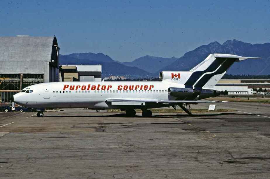 SP4662 Purolater Courier 727-100 C-GKFC YVR Sep1988