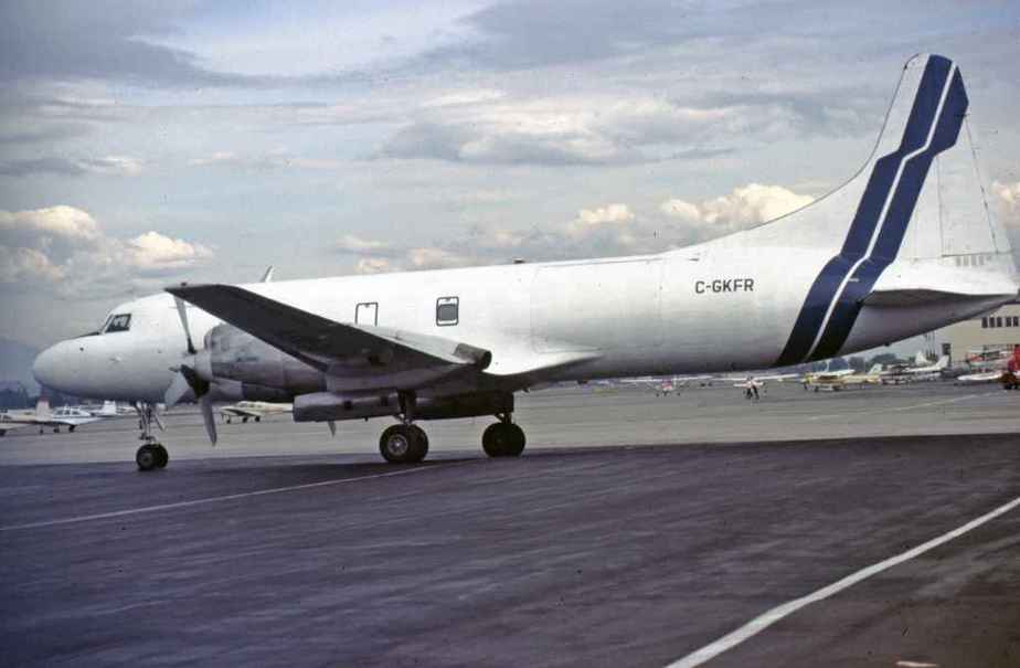 Kelowna Flightcraft CV580 C-GKFR YVR 1985 Ekt