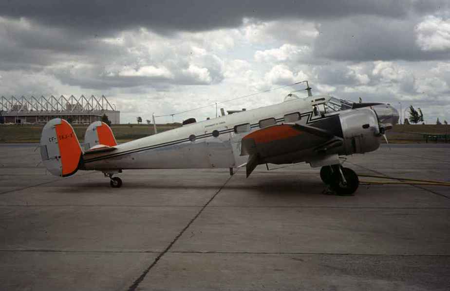 NRC Gov Canada Beech18 CF-SKJ-X YUL 1968
