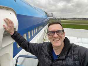 Henry Tenby with KLM Boeing 747-300 PH-BUK at Aviodrome, Netherlands.