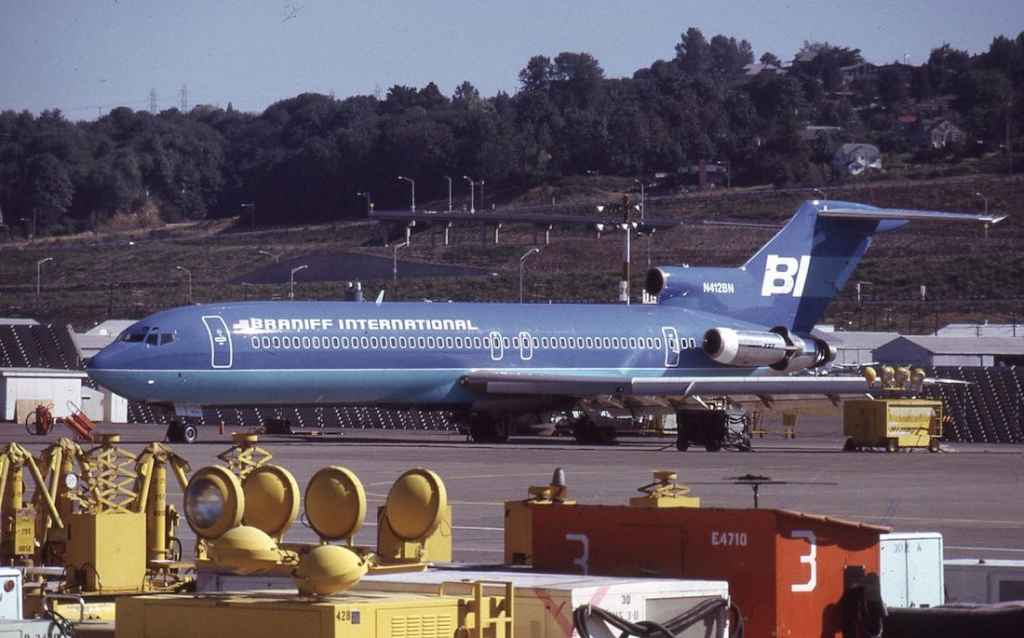 Braniff International Boeing 727-200 N412BN Renton pre delivery July 1972.