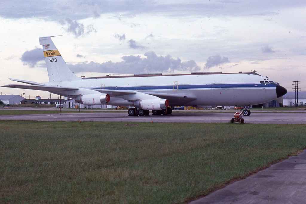 NASA KC-135A Vomit Comet 59-1481 N930NA Ellington Field July 15 1975