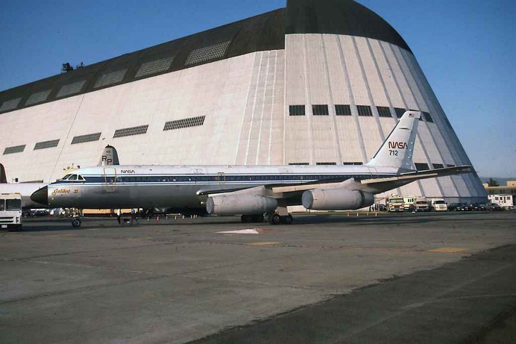 NASA Convair 990 N712NA Moffet July 1985.
