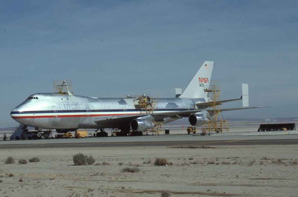 NASA 747 N905NA 20107 AUG 1979.