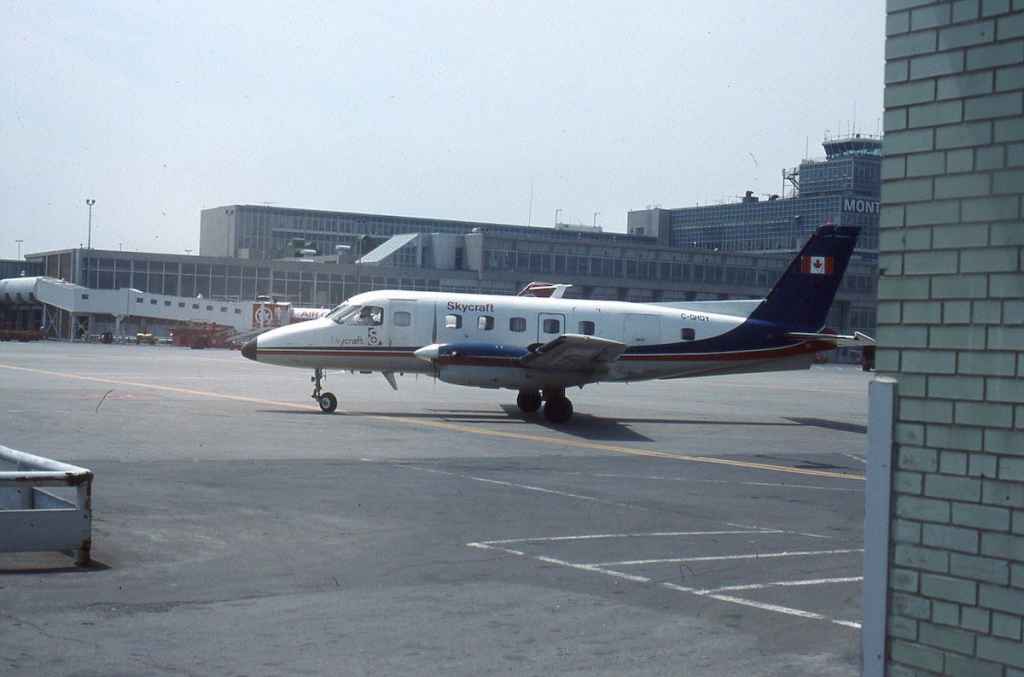 Skycraft EMB110 C-GHQY YUL JULY 1988 (Photo by Dr. John Blatherwick)