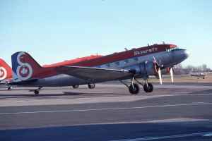 Skycraft DC-3 C-GSCB YOO NOV 1979 (Photo by Dr. John Blatherwick)