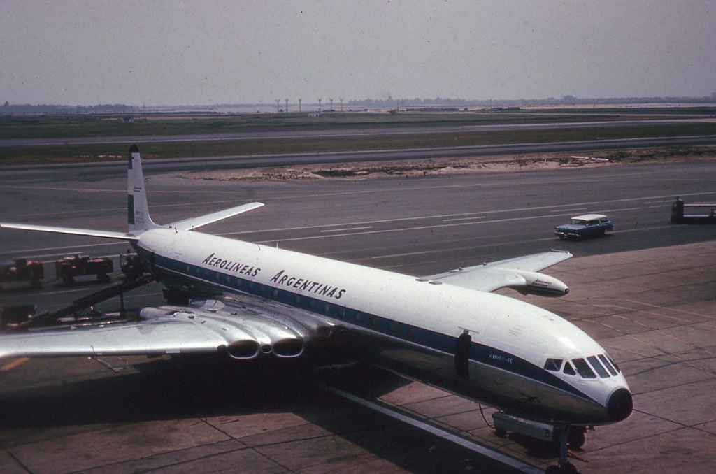 Aerolineas Argentinas Comet 4C LV-AHB at New York Idelwild Airport early 1960s.