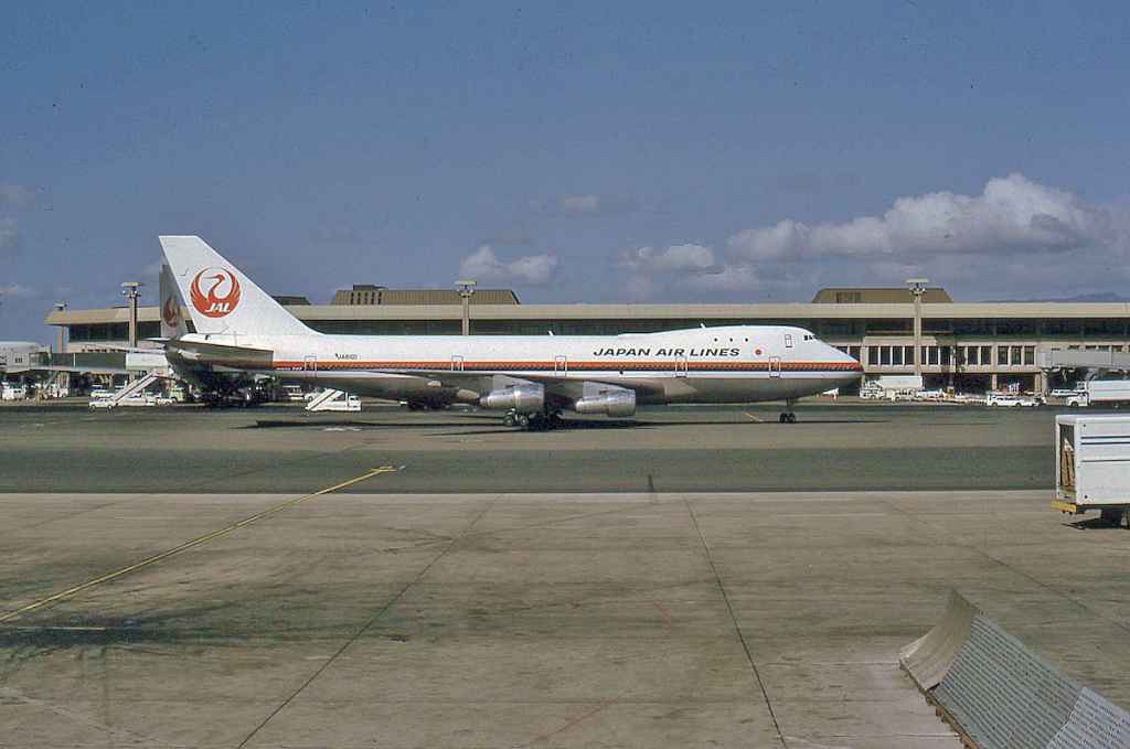 Japan Air Lines Boeing 747 JA8101 at Honolulu in February, 1974. Slide by Dr. John Blatherwick.