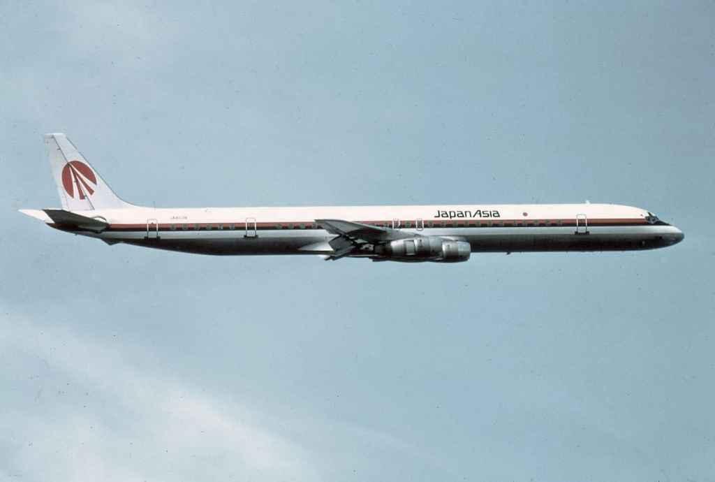 Japan Asia Airlines DC-8-61 JA8038 departing Tokyo Haneda June 1977.