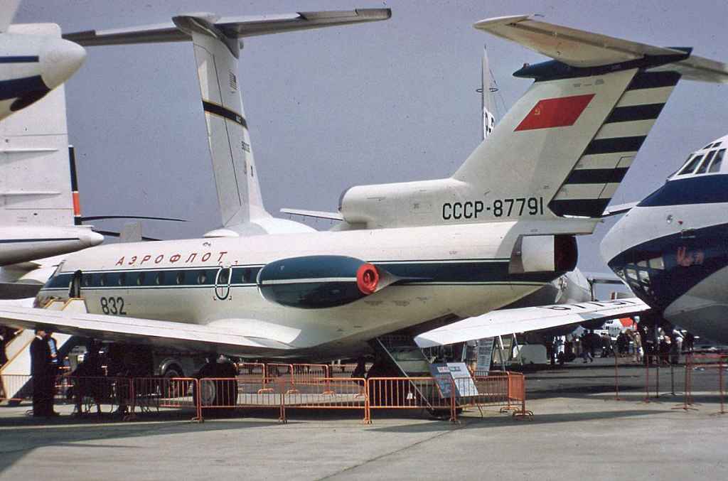 Aeroflot YAK-40 CCCP-87791 at the Paris Airshow 1971.