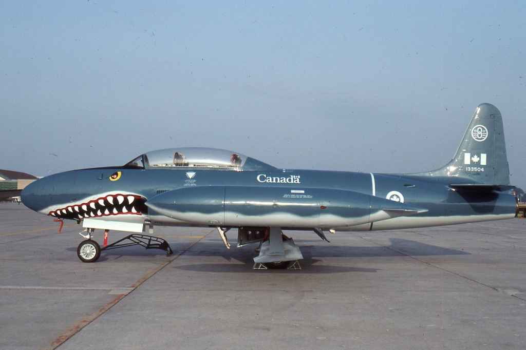 Canadian Armed Forces CT-33 133504 Shearwater July 1992.