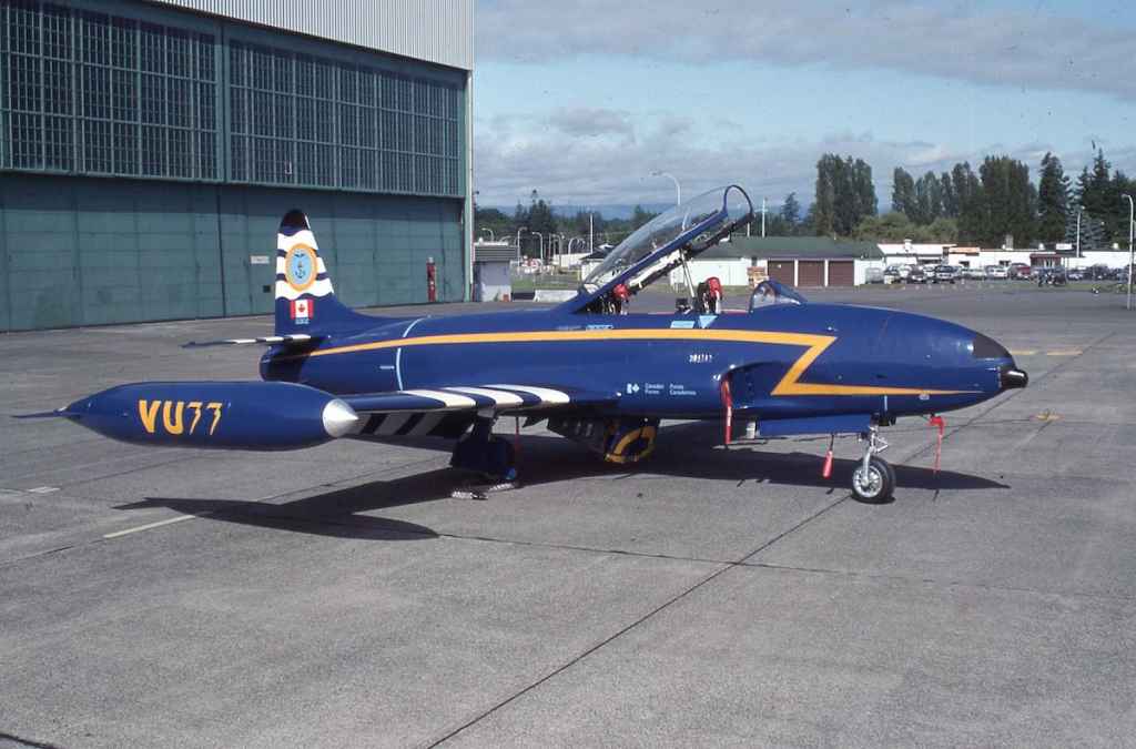 Canadian Armed Forces CT-33 133102 VU33 Squadron special paint June 1992.