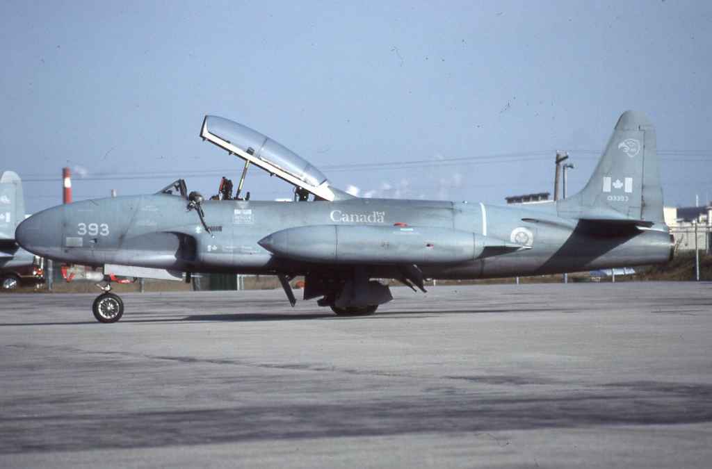 Canadian Armed Forces CT33 133393 July 1988.