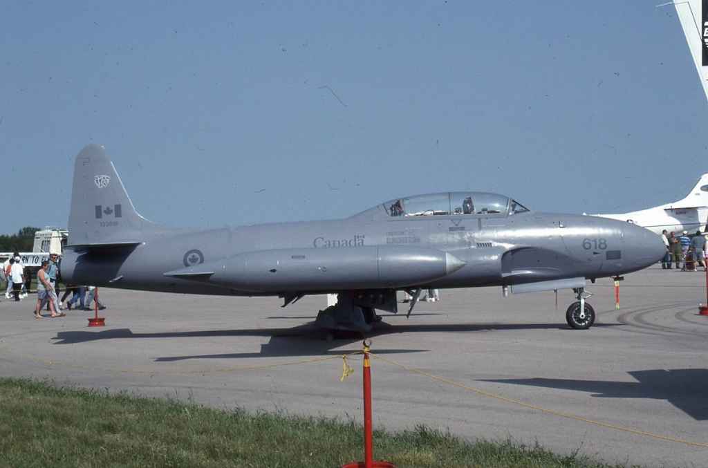 Canadian Armed Forces CT33 133618 at the London Airshow June 1995.