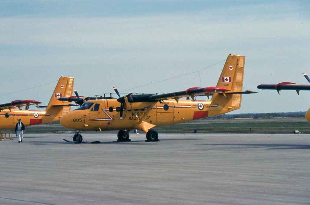 Canadian Armed Forces DHC-6 Twin Otter 138805 at CFB Namao May 1984.
