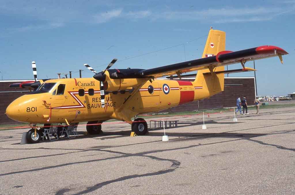 Canadian Armed Forces DHC-6 Twin Otter 138801 August 1991.