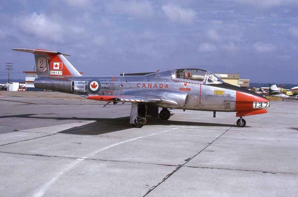 Canadian Armed Forces Canadair CL-41 Tutor 114137 at Vancouver August 1973.