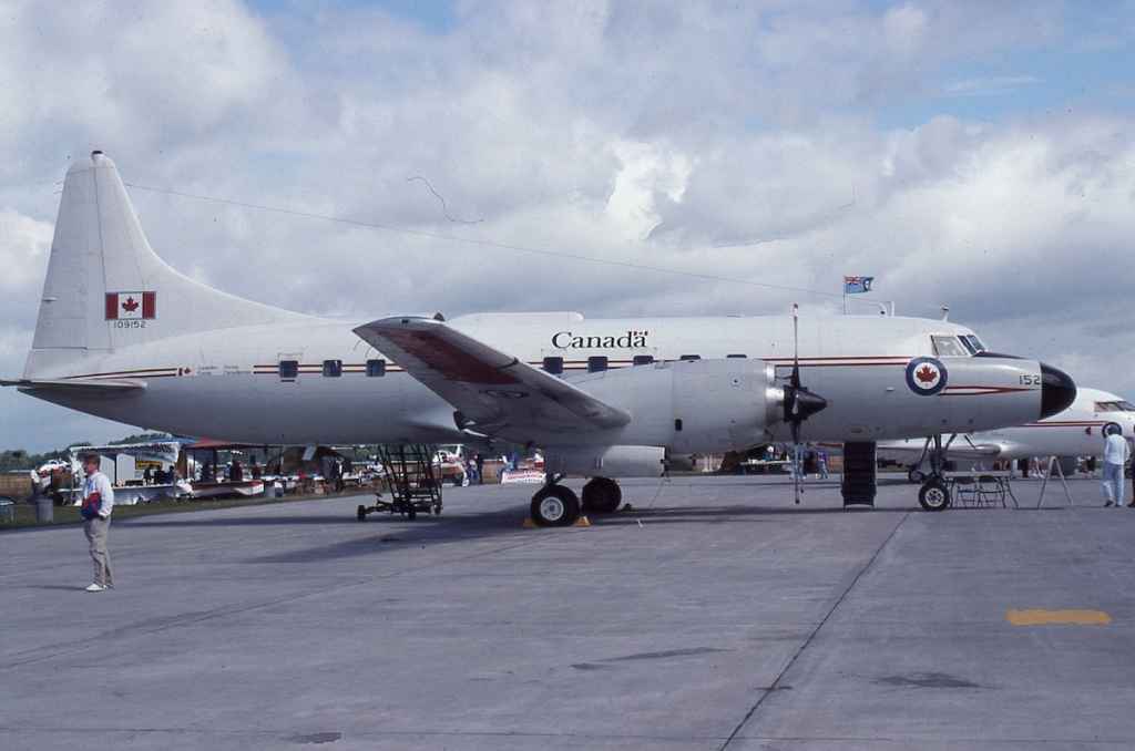 Canadian Armed Forces Canadair CC-109 Cosmopolitan 109152 at CFB Trenton July 1994.