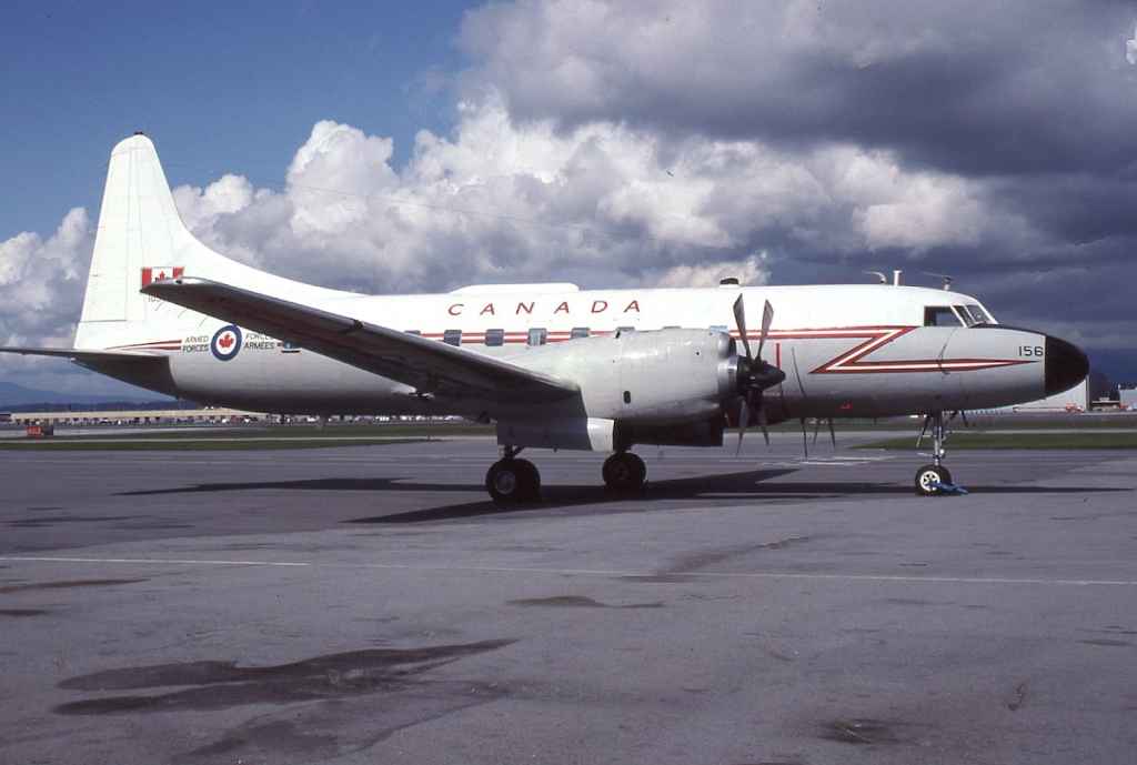 Canadian Armed Forces Canadair CC-109 Cosmopolitan 109156 at Vancouver April 1991.