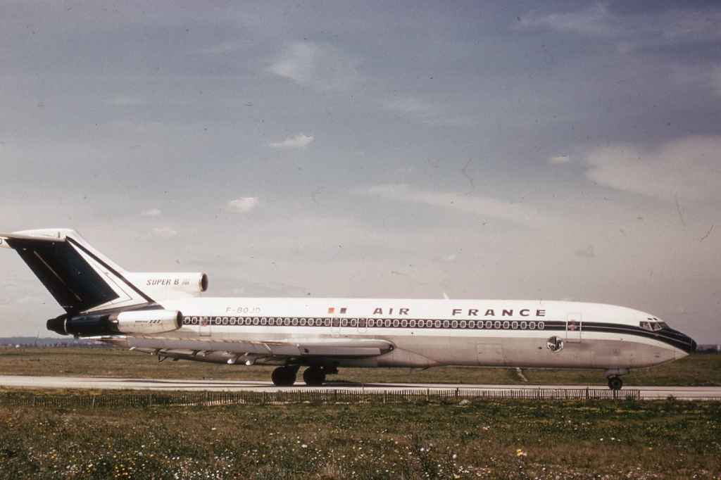 Air France experimental scheme 727-200 F-BOJD at Paris Orly June 1974.