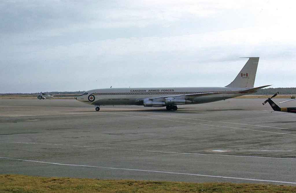 Canadian Armed Forces Boeing 707 CC-137 13704 at CFB Shearwater September 1973.