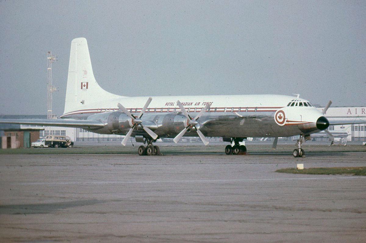 カナダ軍 60s Canadian Air Force (RCAF) PMDG DC-6B - Royal Canadian