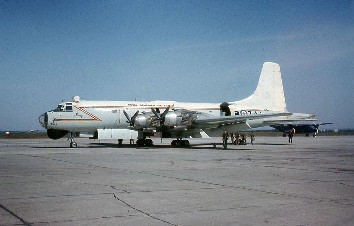 カナダ軍 60s  Canadian Air Force (RCAF) カナダ軍 60s Canadian Air Force (RCAF) Canadair Argus - Historical