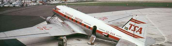 Scandinavian Airlines from the 1960s and 1970s – Pictorial History Transair Sweden DC-3 SE-BSN at Copenhagen circa late 1960s.