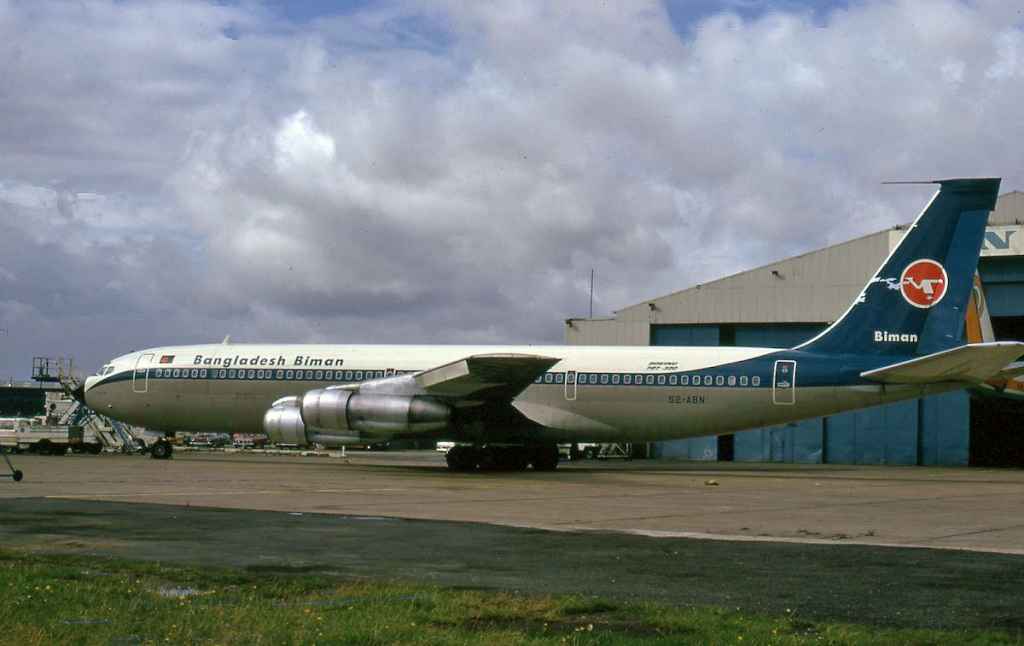 Bangladesh Biman 707-320 S2-ABN at London Heathrow 1973.