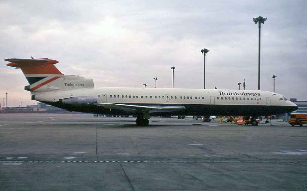 British Airways Trident 3C G-AWZC LHR 1973