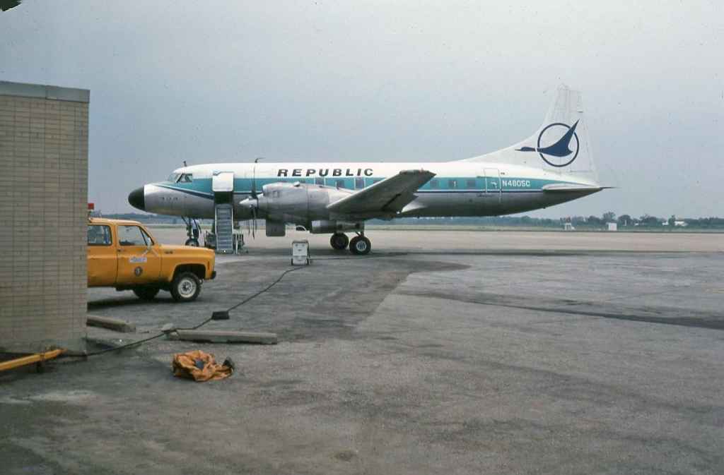 Republic Convair 580 N4805C DTW JULY 1981.