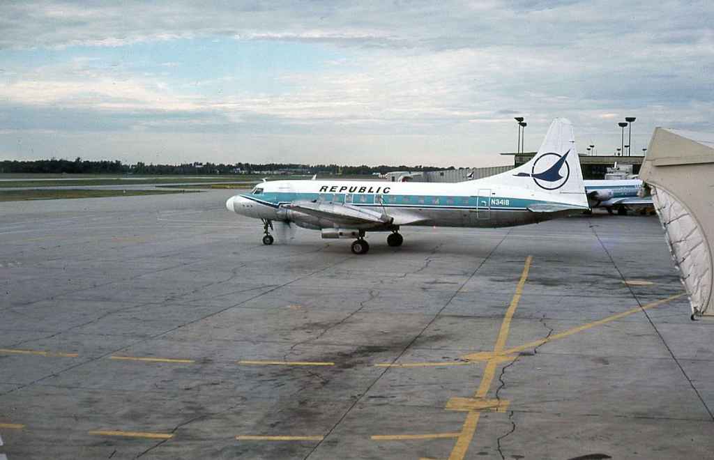 Republic Convair 580 N3418 DTW JULY 1981.