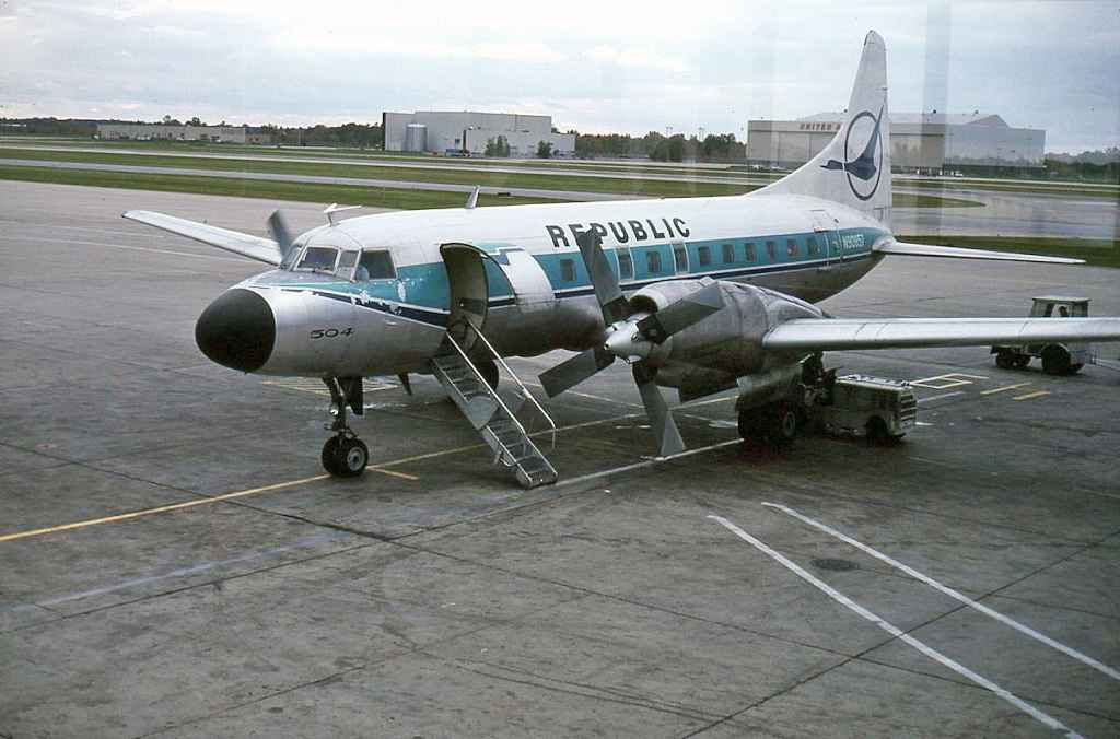 Republic Convair 580 N90857 DTW DEC 1980