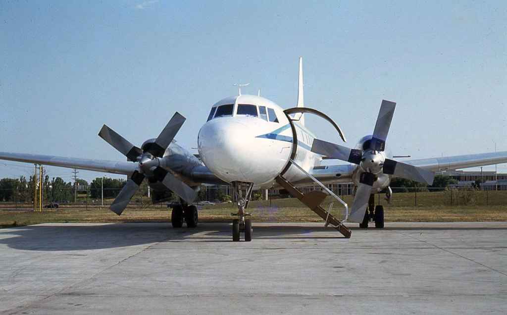 Republic Convair 580 N580N MSP AUG 1982