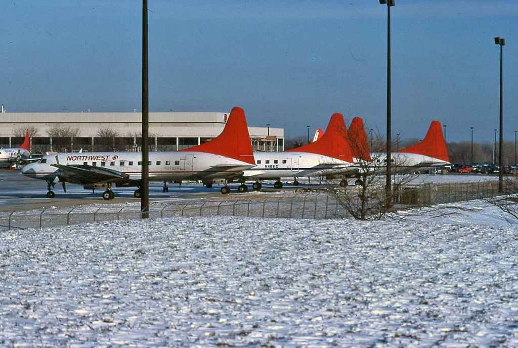 Northwest Convair 580 fleet MSP DEC 1986 at rest during a weekend.
