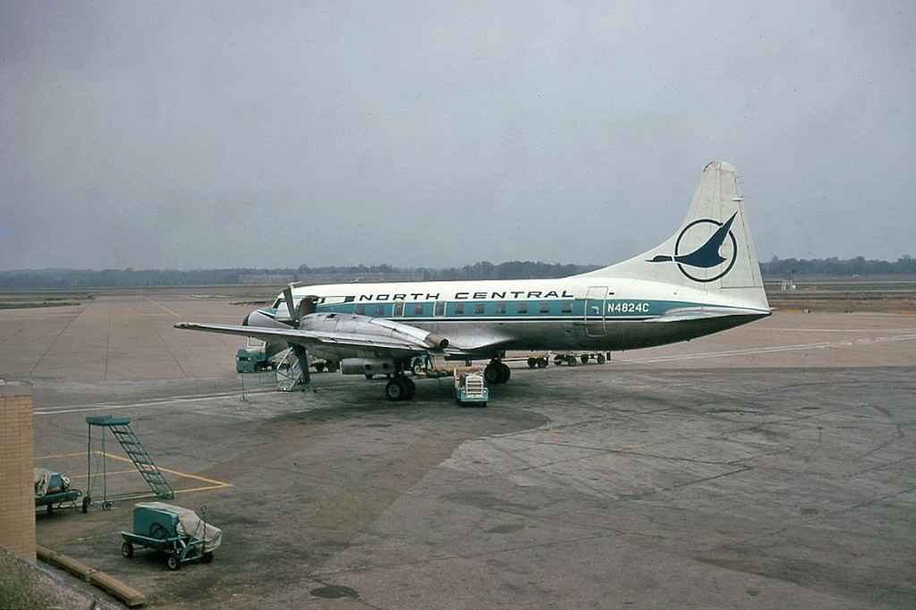 North Central Convair 580 N4824C SEP 1974
