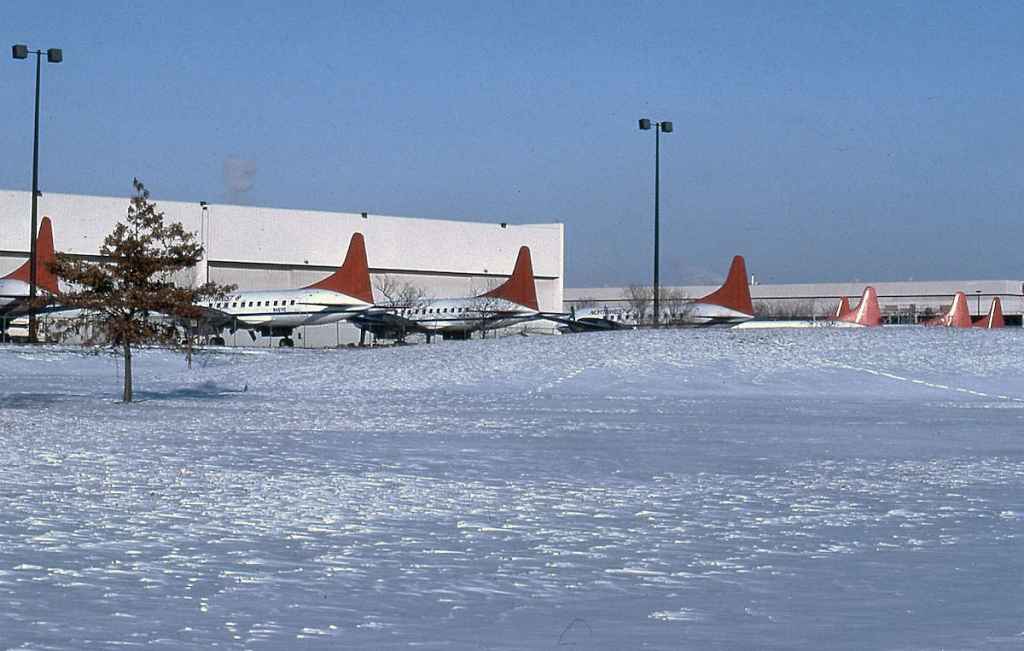 Northwest Convair 580 fleet MSP DEC 1986 at rest during a weekend.